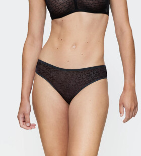 TRIUMPH SIGNATURE SHEER - Taj nohavičky s neviditeľným strihom a jemnou čipkou Triumph BLACK 42