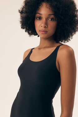 DÁMSKY DRES BYTE 42875 SS25 černá XL