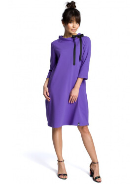 Model 15097728 Oversized šaty s páskem na zavazování fialové EU XXL - BE