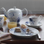 Royal Copenhagen Porcelánová šálka s podšálkou Blue Fluted Mega 240 ml