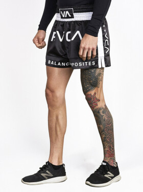 RVCA MUAY THAI black pánske plátené kraťasy - XL