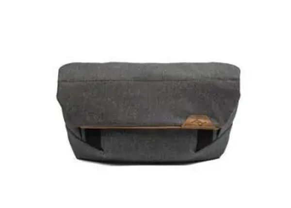 Peak Design Field Pouch v2 tmavo šedá (Charcoal) / Vrecko (BP-CH-3)