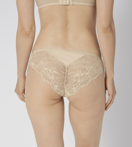 Dámske nohavičky Amourette Charm Brazilian01 krémové - TRIUMPH YELLOW 36