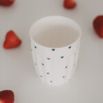 Eulenschnitt Porcelánový hrnek Mini Hearts 290 ml – green