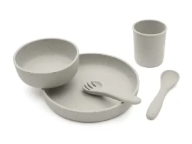 KikkaBoo Jedálenská súprava 5-dielna Platinum Silicone Sand / od 6 mesiacov (31302050002KB)