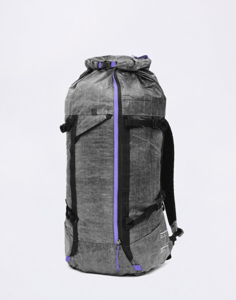 Db Weigh Lighter Backpack 25L Weigh Darker