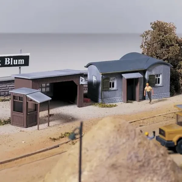 Piko 61127 Authentic Edition - Obchodná kancelária pieskovne E. Blum