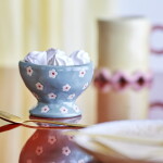 Bloomingville Mištička Nini Flowers Blue 170 ml